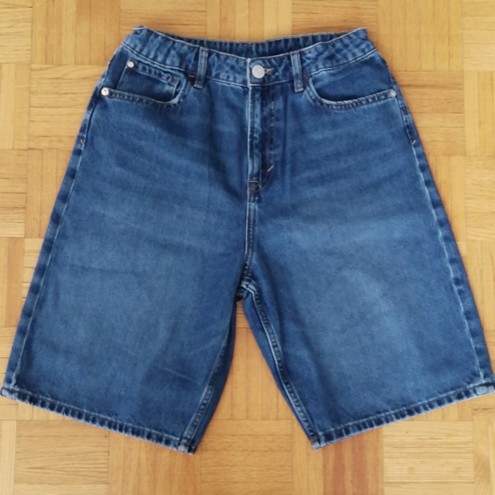 NWOT HM Youth Loose Denim Shorts